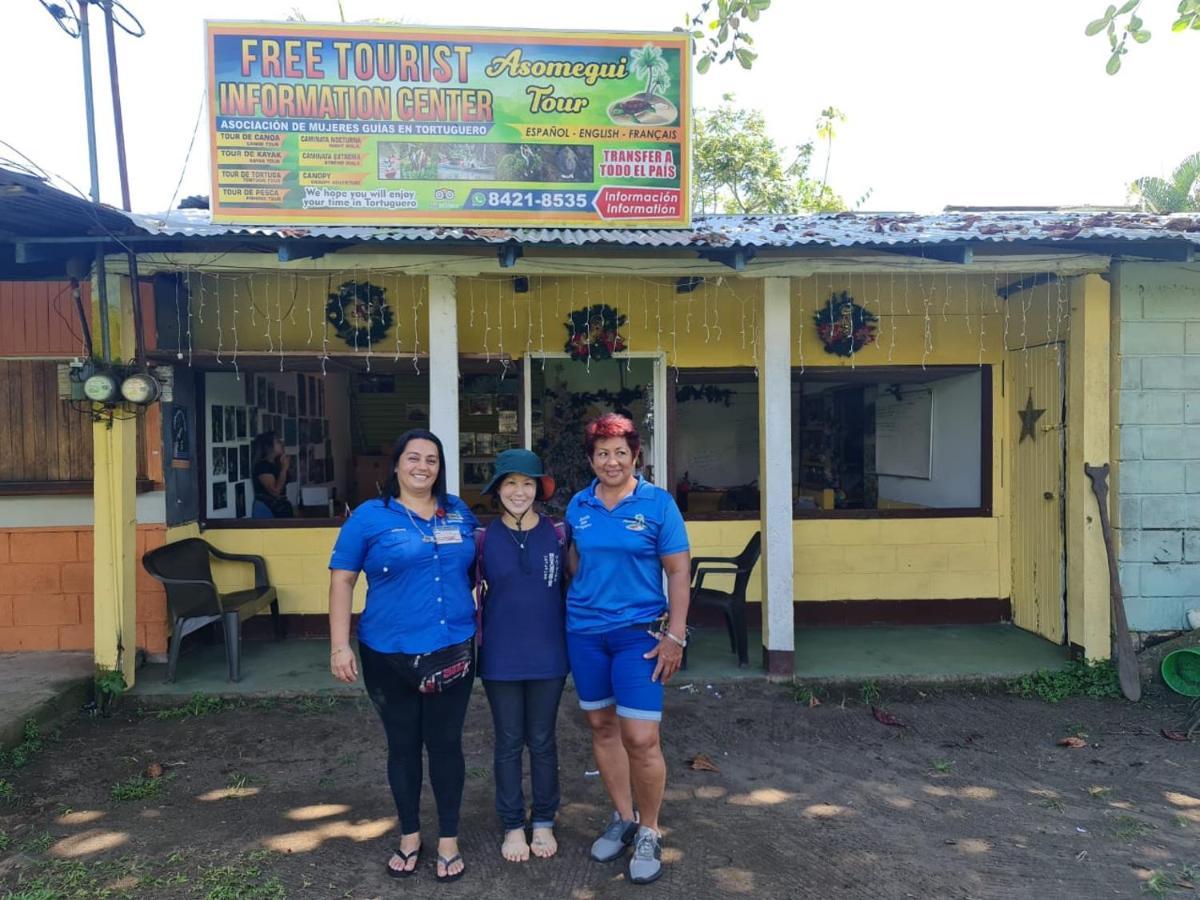 Cabinas El Muellecito Hotel Tortuguero Eksteriør billede